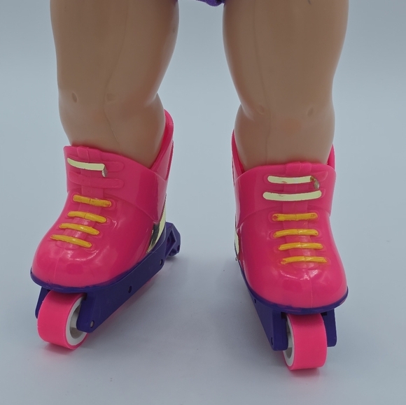 Vintage 1991 Tyco California Roller Baby Skating Doll - Picture 6 of 10